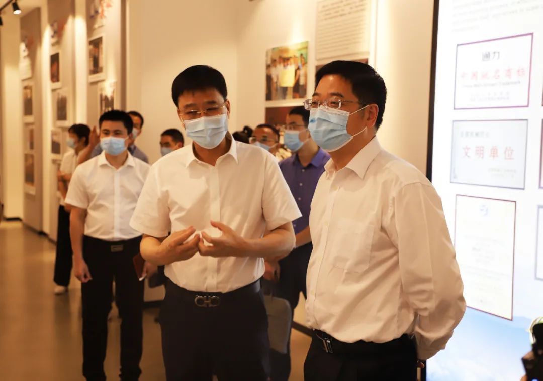 溫州市委常委、市紀(jì)委書記、市監(jiān)委主任張建明蒞臨通力科技調(diào)研